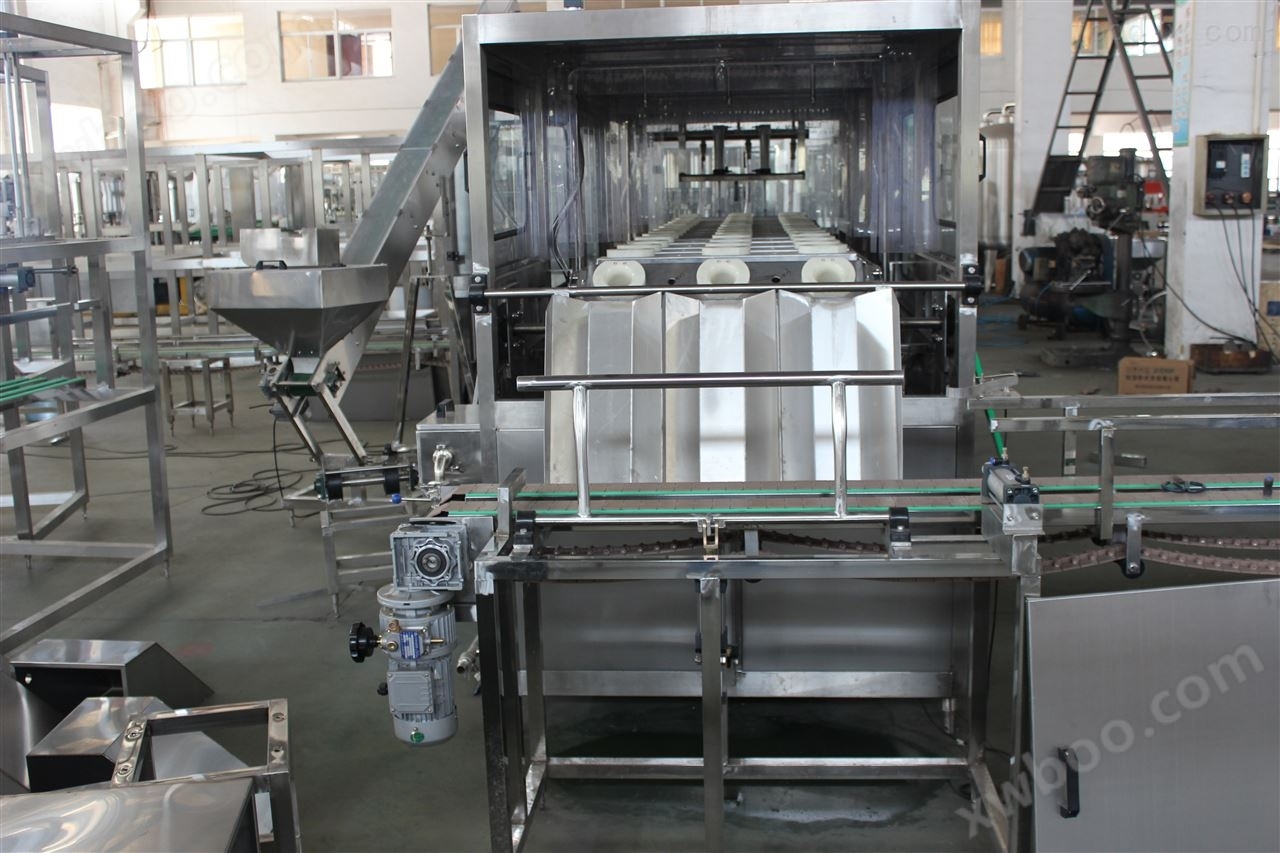 厂家生产桶装水灌装机设备