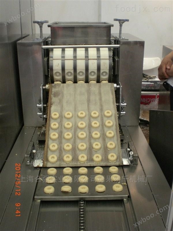 小型桃酥机 撒芝麻桃酥饼干机 宫廷酥饼机