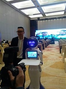中国红送餐迎宾机器人出售租赁