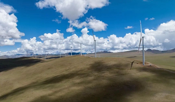 西藏措美哲古风电场二期项目全容量并网发电